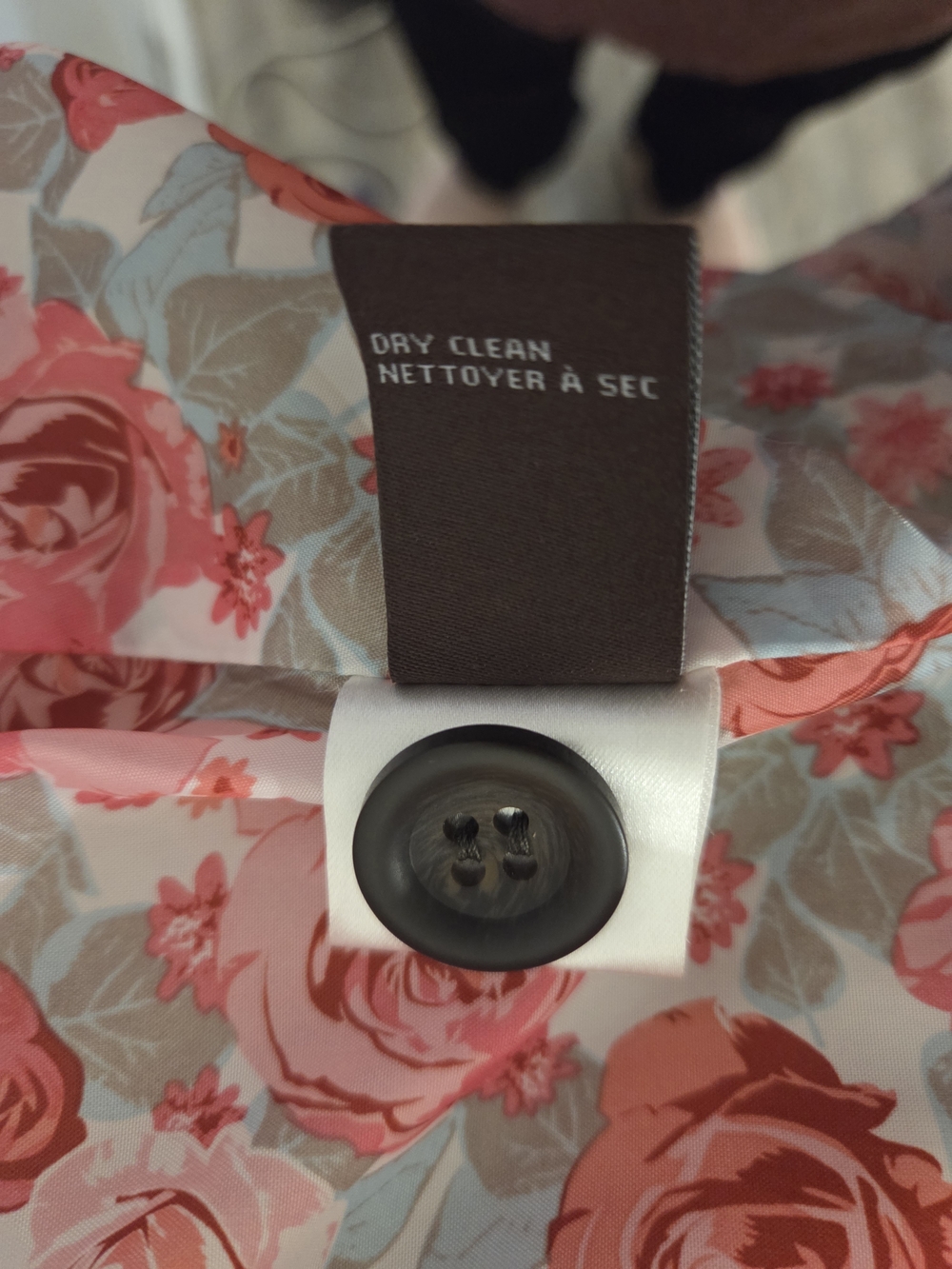 Jessica Beige Trench Coat with Floral Lining - Picture 8 of 9